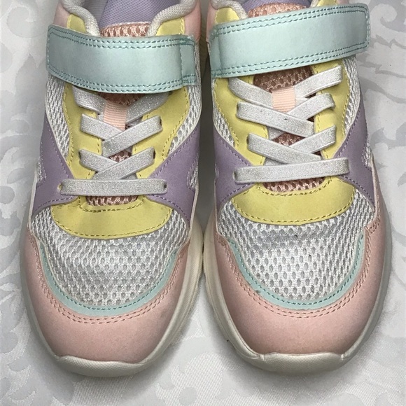 GIRLS H&M SHOES - Picture 2 of 10